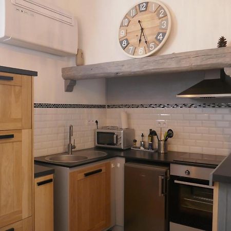 Appartement A 50 M De La Place Aux Herbes Uzès Dış mekan fotoğraf